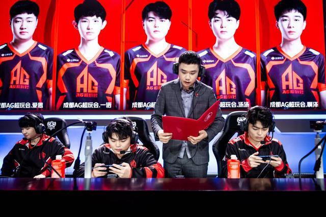 足球俱乐部